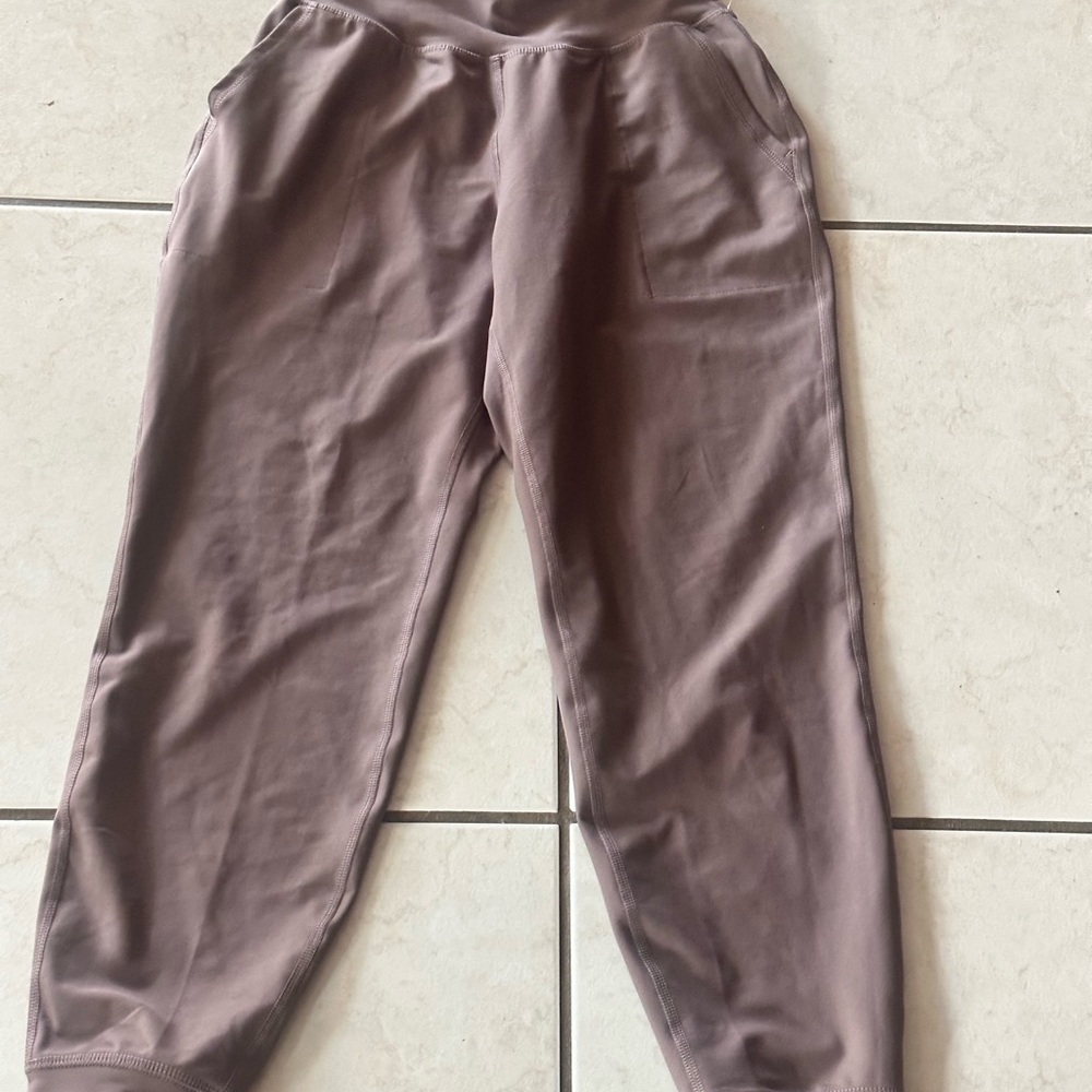 High -Rise Leggings